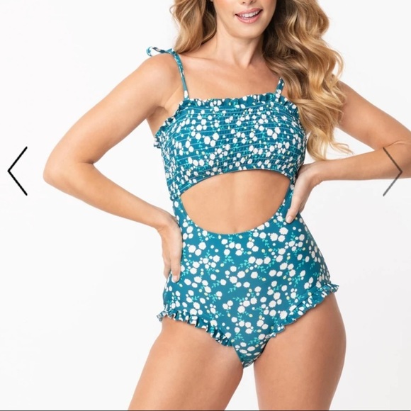 Retro Smocked one piece cut out swimsuit navy and white juniors Large 11-13 - Picture 5 of 6